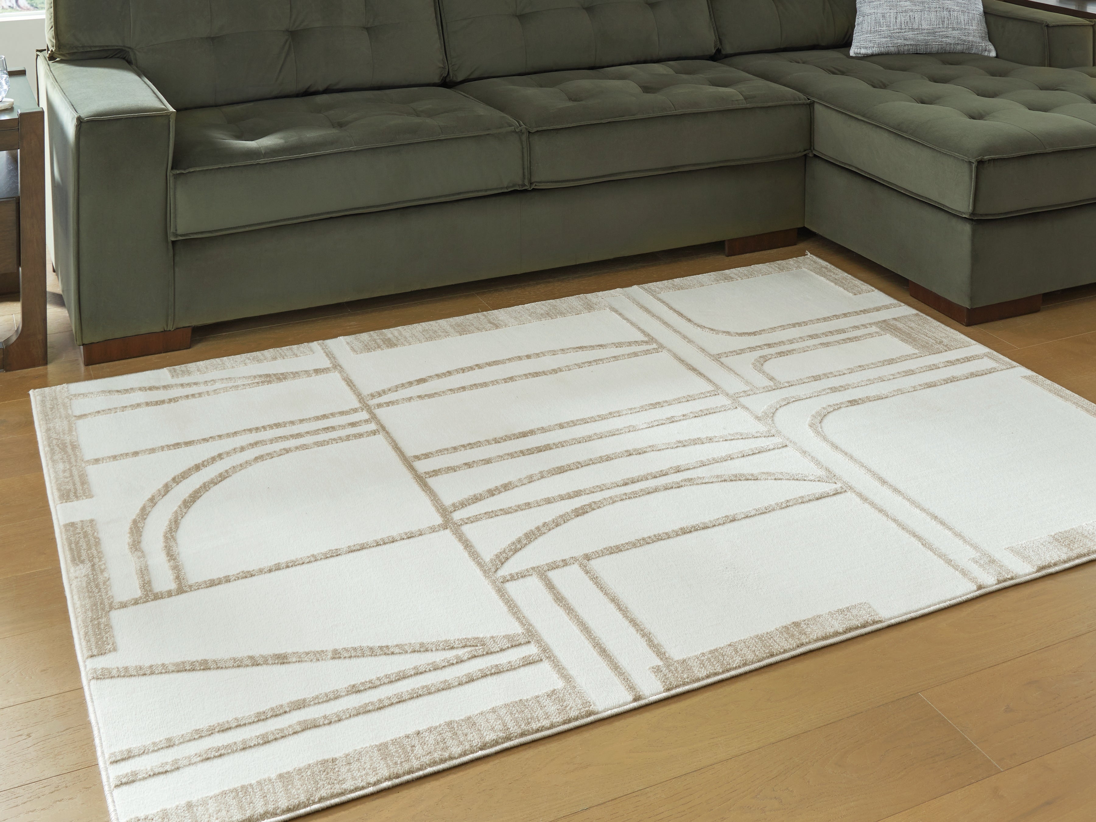 A2Z Furniture - Ashley Furniture - Farongrove Rug - 5'3" x 7' Area Rug / Ivory/Beige - R407672