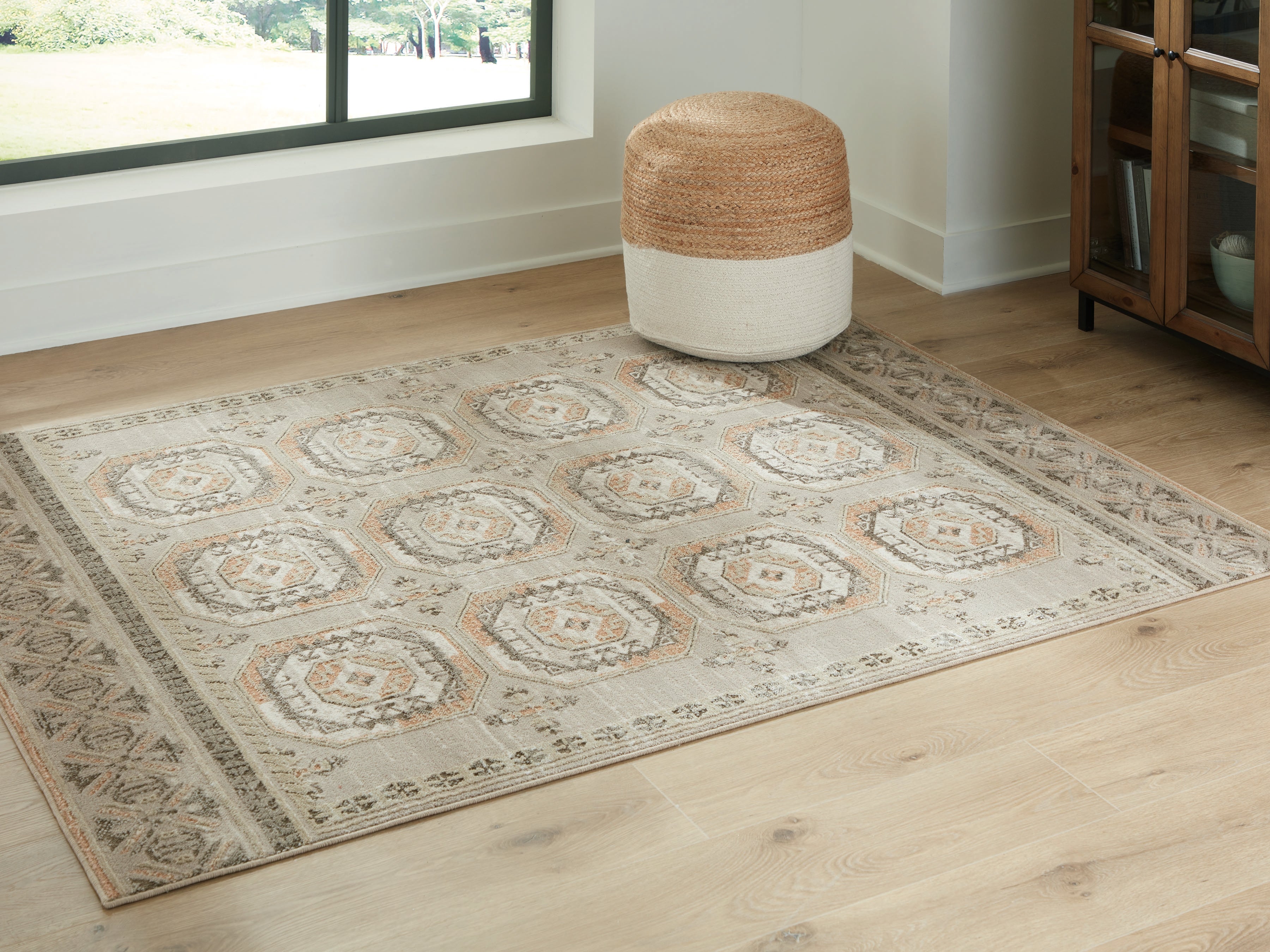 A2Z Furniture - Ashley Furniture - Bachby Rug - 5'3" x 7' Area Rug / Multi - R407682