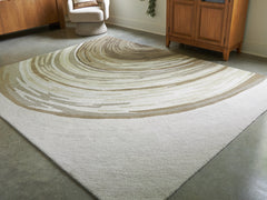 A2Z Furniture - Ashley Furniture - Rizwana Rug - 5' x 7' Area Rug / Ivory/Brown/Gray - R407762