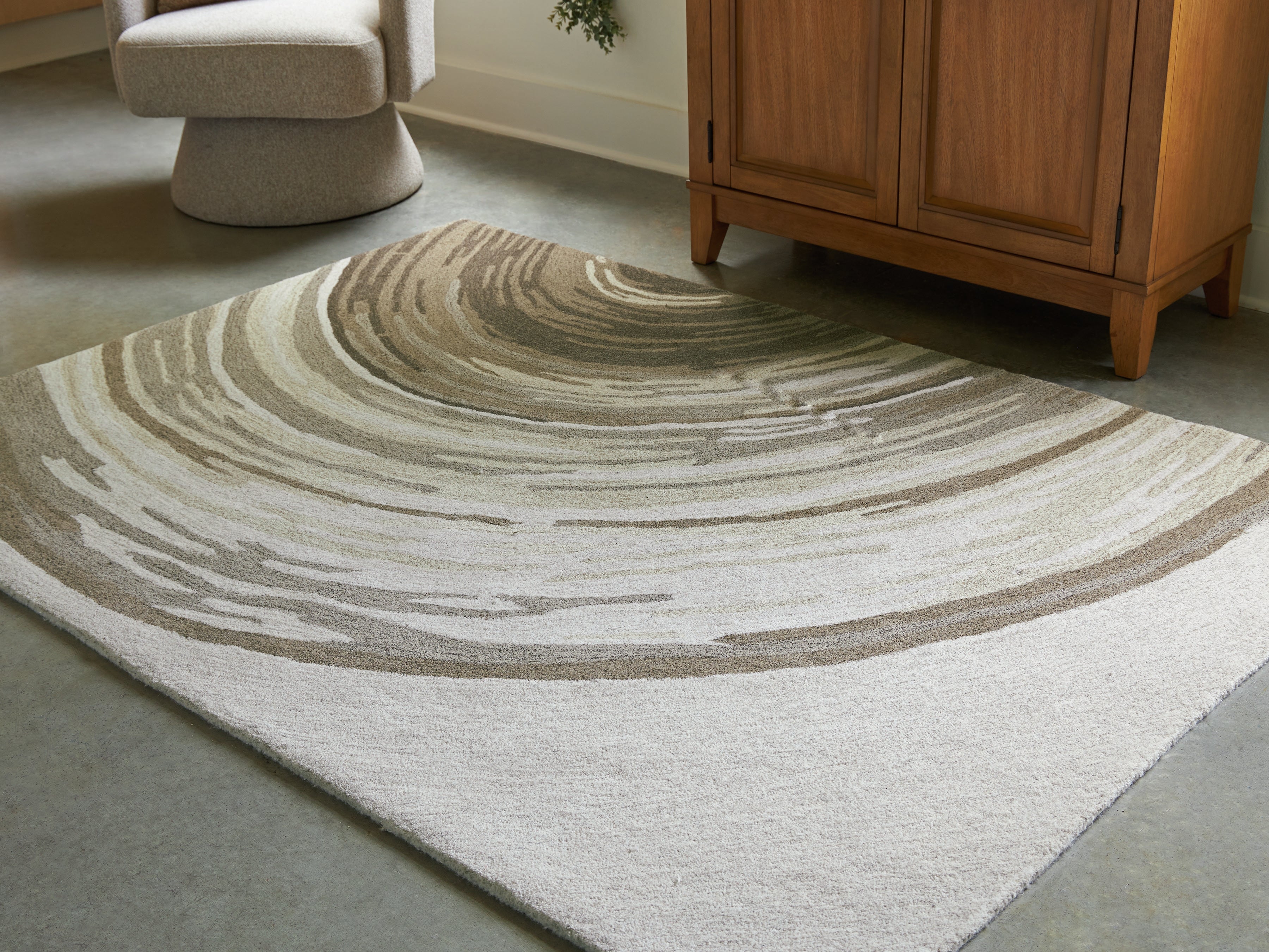 A2Z Furniture - Ashley Furniture - Rizwana Rug - 5' x 7' Area Rug / Ivory/Brown/Gray - R407762