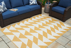 A2Z Furniture - Ashley Furniture - Thomley Rug - 8' x 10' Rug / Ivory/Yellow - R900061