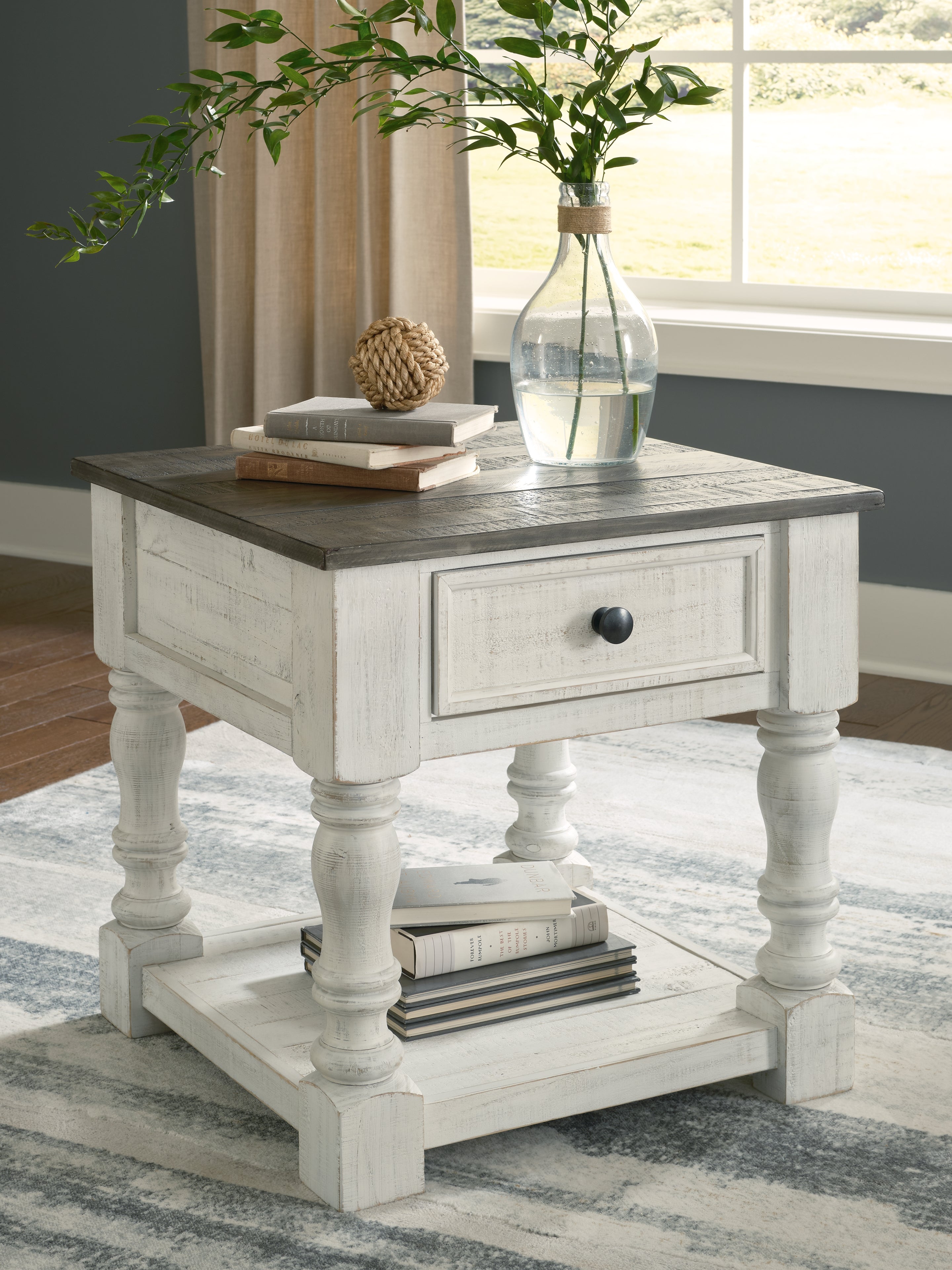 A2Z Furniture - Ashley Furniture - Havalance End Table - Square End Table / White/Gray - T994-2